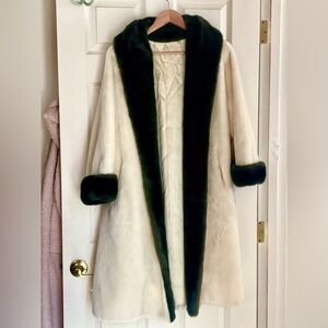 Beautiful Winter White Aristocrat Fur Coat